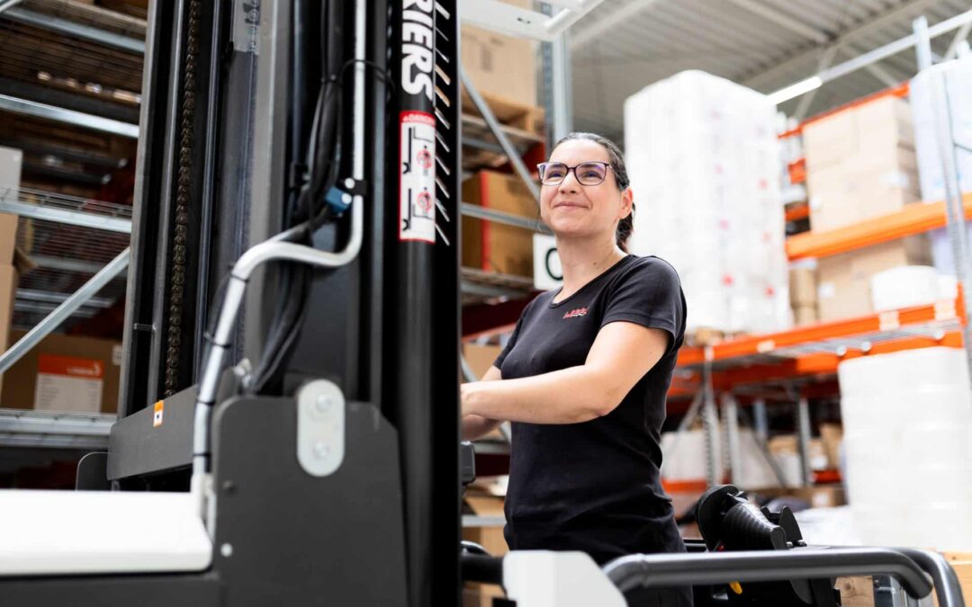 Arbeits­schutz in der Lager­lo­gis­tik: Wo Pro­duk­ti­vi­tät auf Sicher­heit trifft