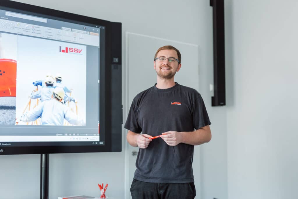 Mitarbeiterschulung zu Arbeitsschutz in der Lagerlogistik – Wissen als Basis für sichere Arbeitsplätze