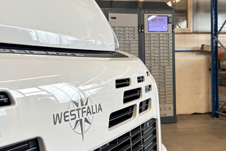 Kun­den­sto­ry: West­fa­lia Mobil opti­miert Mate­ri­al­ma­nage­ment mit SSV-Krosch­ke